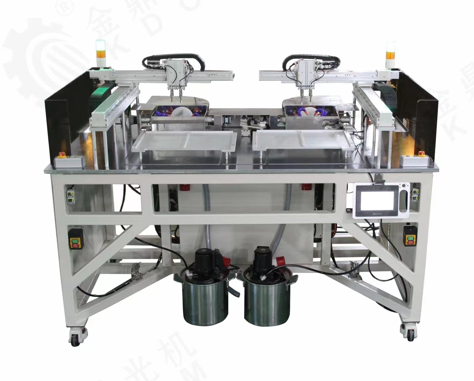 Aspherical automatic fog throwing machine